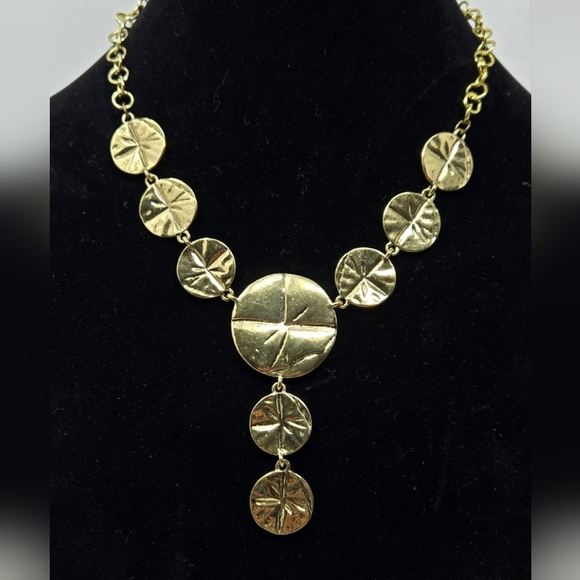 Sand Dollar Gold Tone Womens Necklace Dangle Adjustable Bold-Beautiful Versatile - Picture 3 of 9